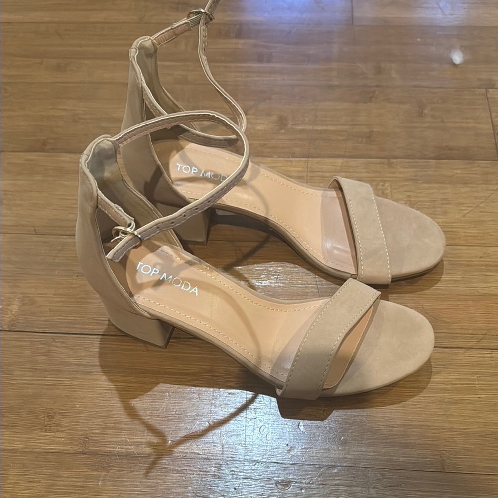 Top Moda Women's Tan Ankle Strap Sandals